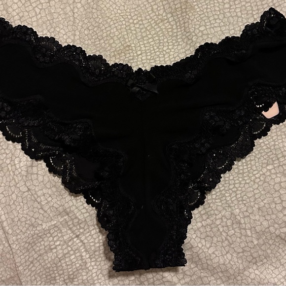 NWT - Lot of 9 various styles, Victorias Secret underwear, never worn - Picture 8 of 9